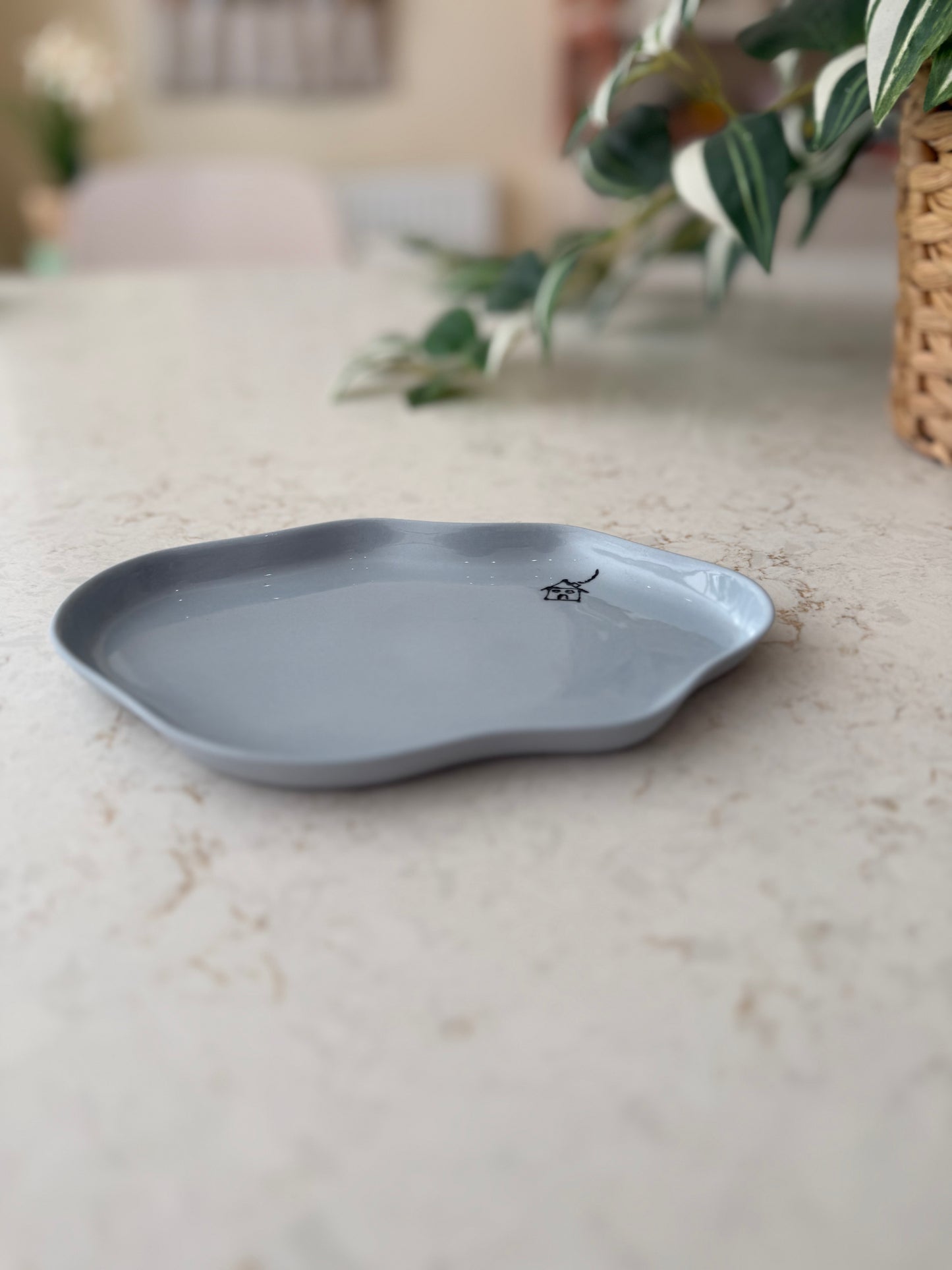 Pebble Plates